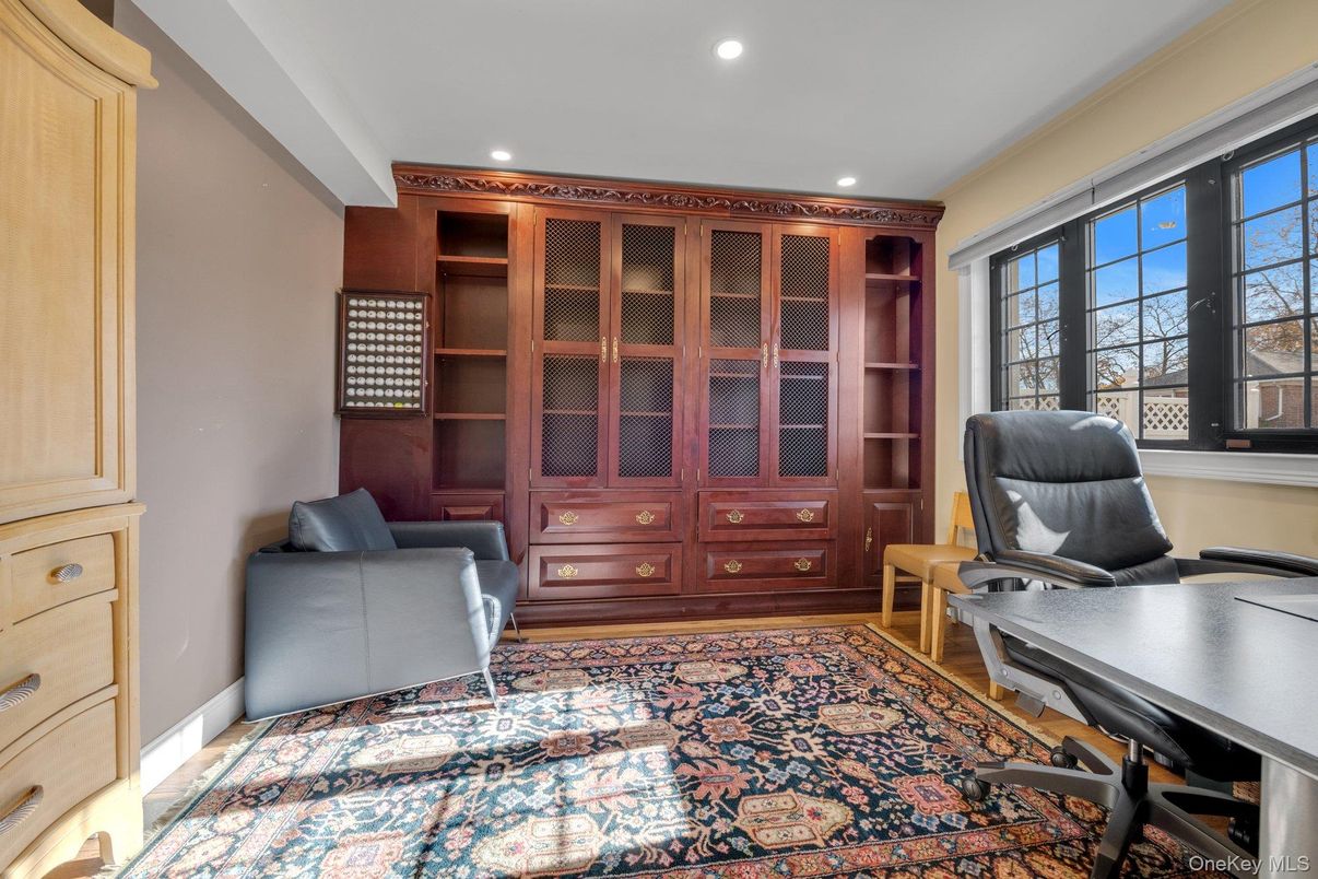 Home Office, Interior, Recessed Lighting, Wood Texture Flooring