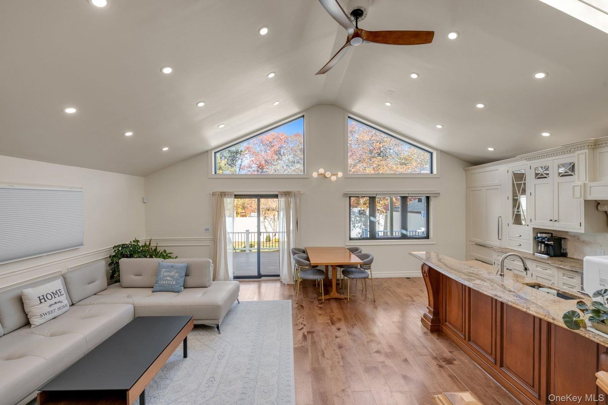 Dining room, Interior, Kitchen, Living room, Recessed Lighting, Wood Texture Flooring