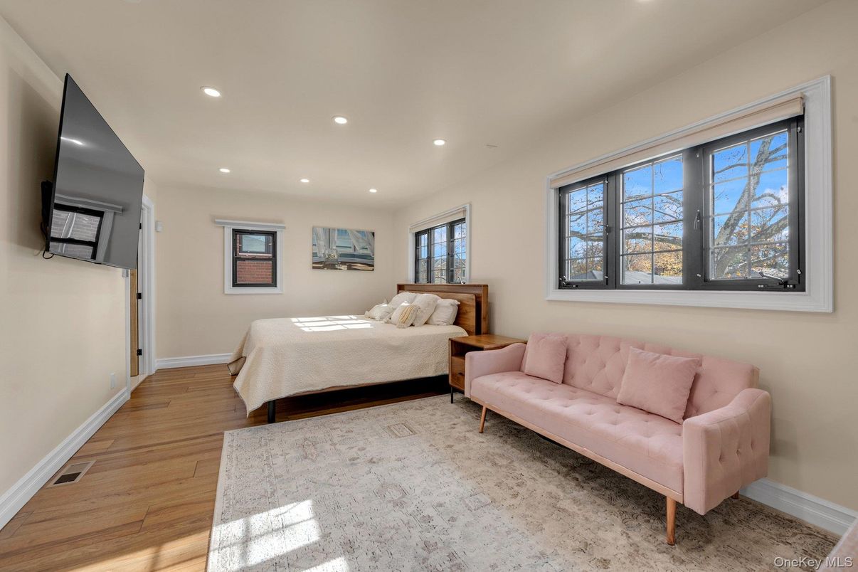 Bedroom, Interior, Recessed Lighting, Wood Texture Flooring
