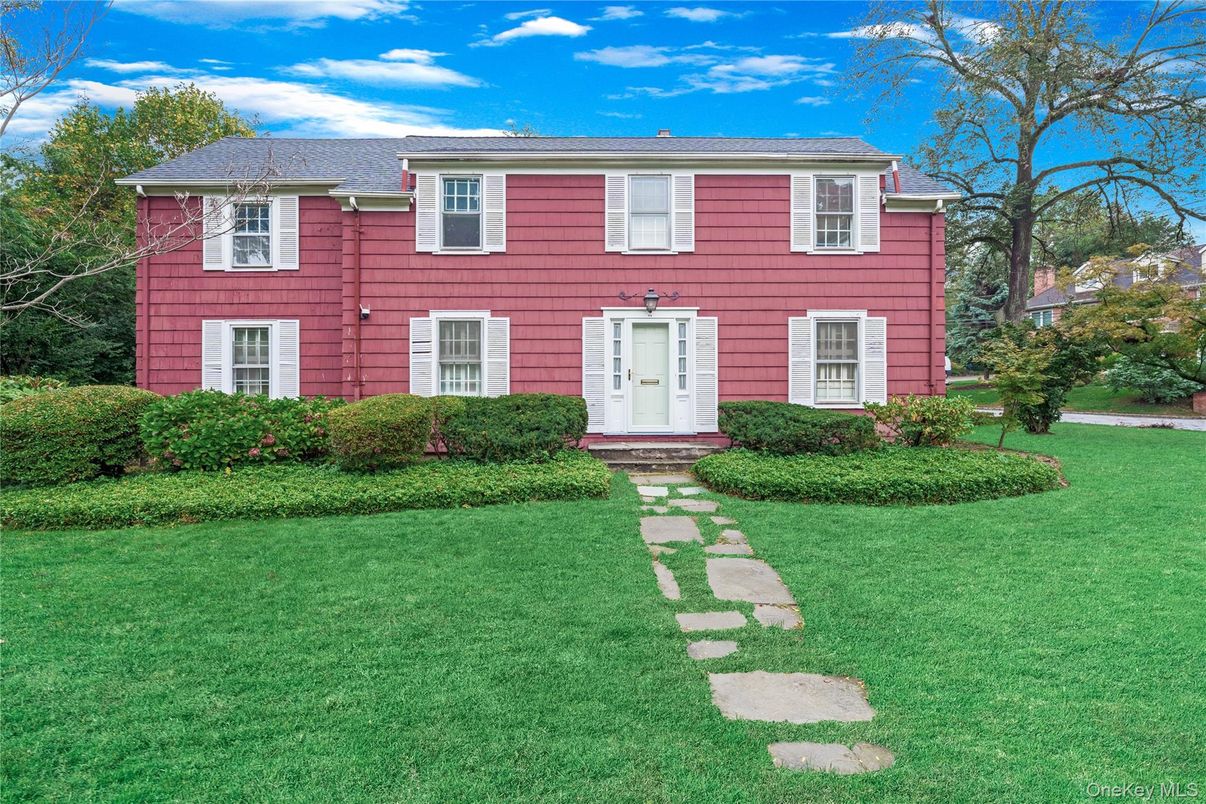 Exterior, Facade, Georgian