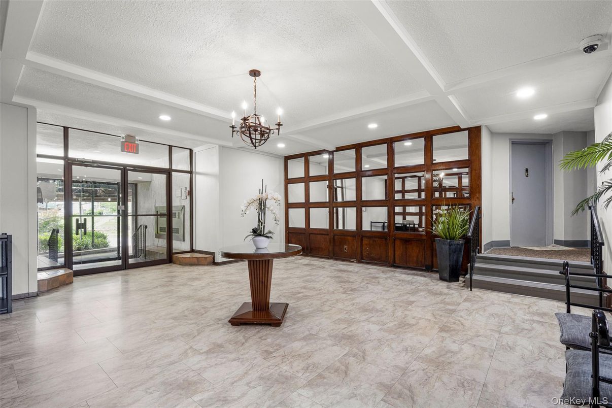 Chandelier, Interior, Marble, Recessed Lighting