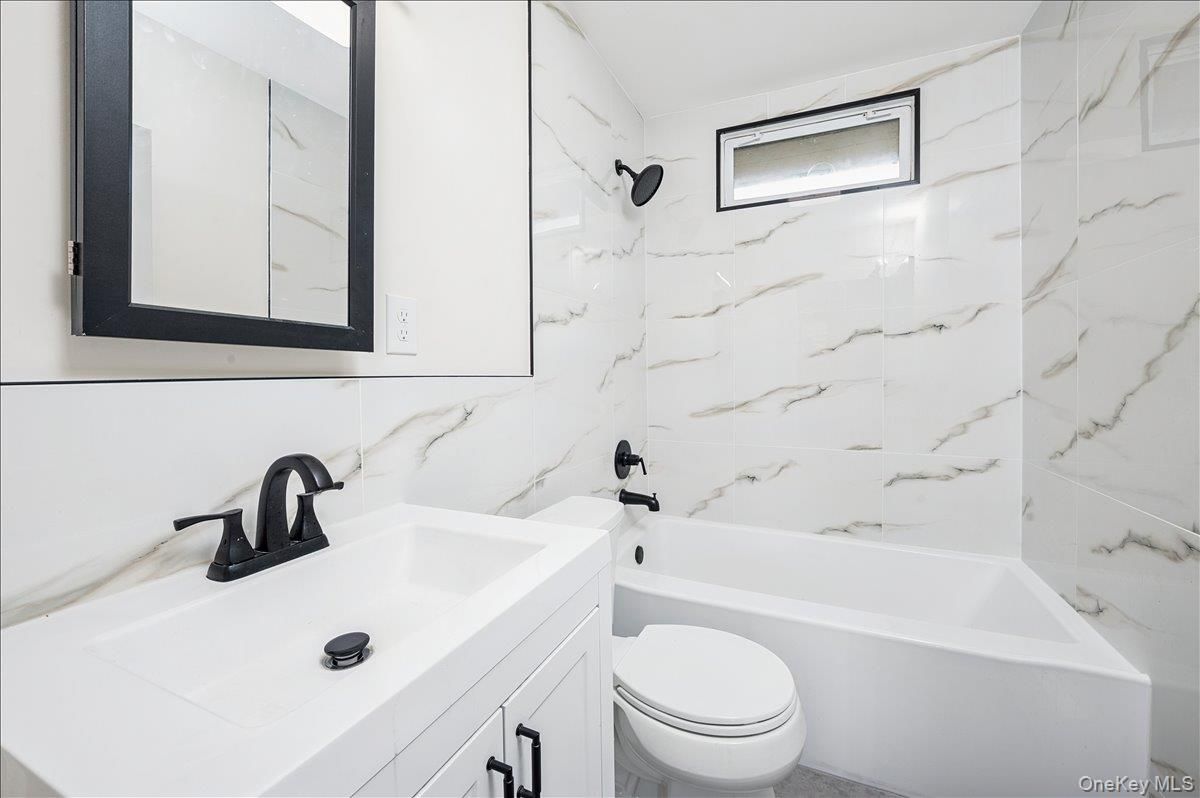 Bathroom, Interior, Marble Walls