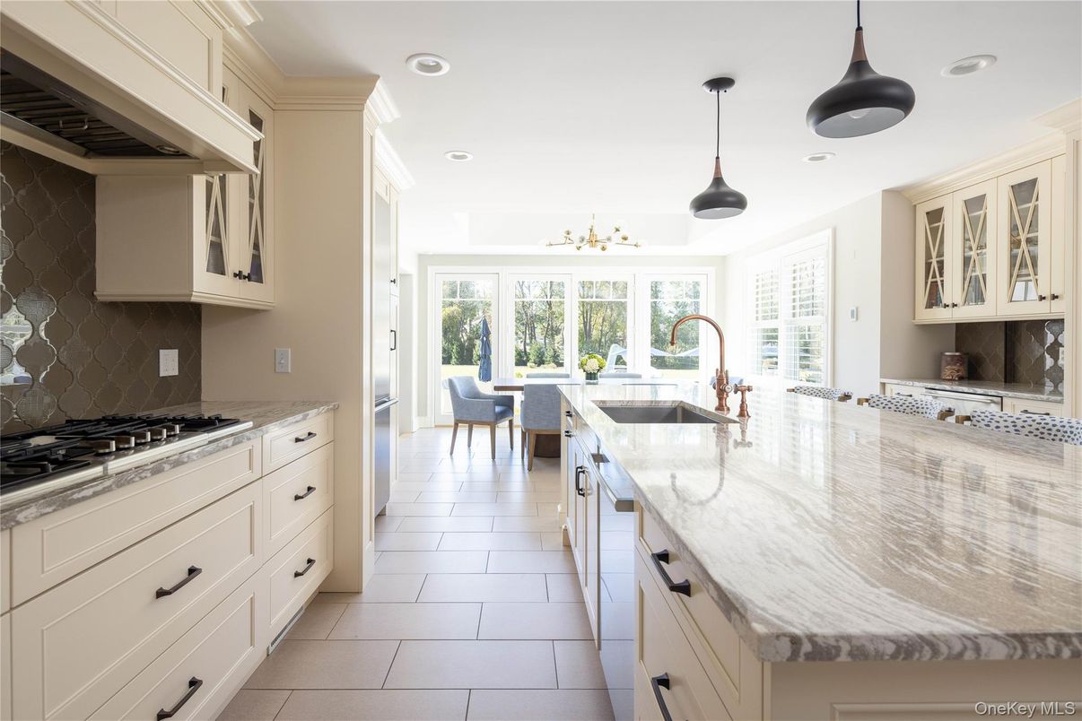 Dining room, Interior, Kitchen, Pendant Lights, Recessed Lighting