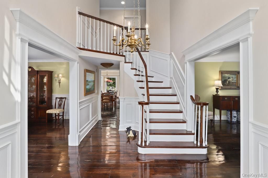 Chandelier, Interior, Recessed Lighting, Wood Texture Flooring