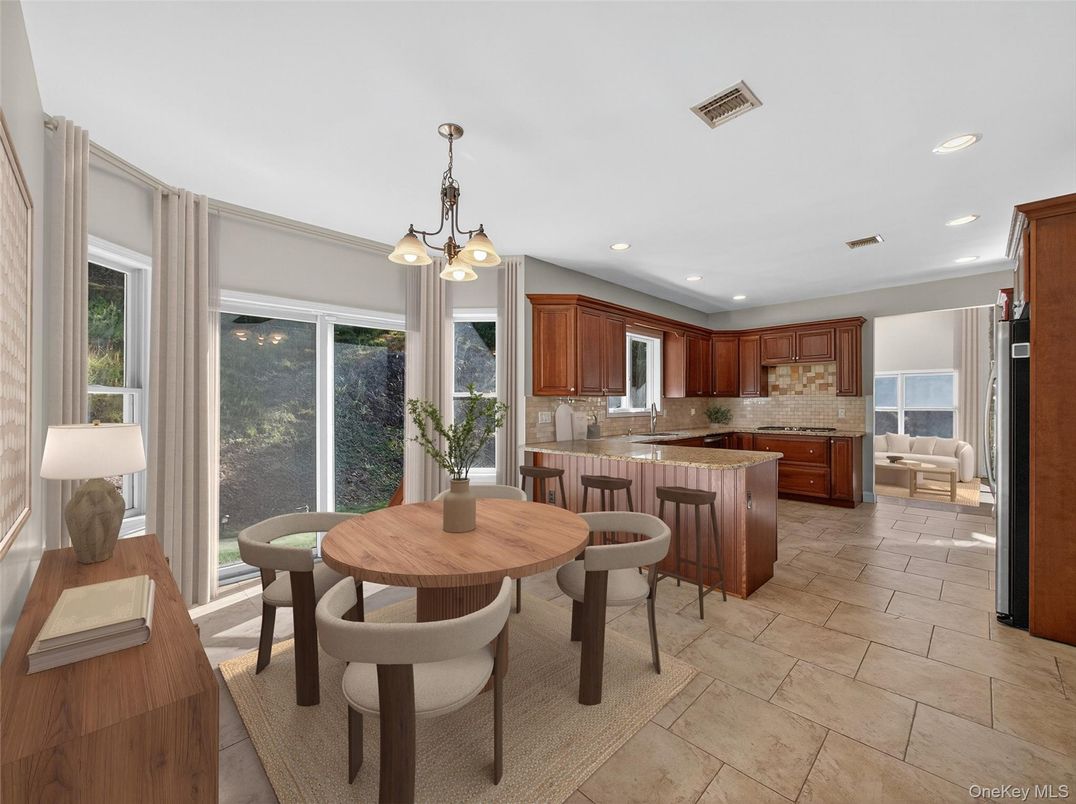 Dining room, Interior, Kitchen, Pendant Lights, Recessed Lighting