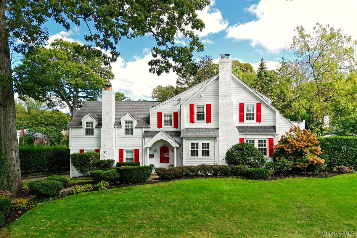 Backyard, Exterior, Facade, Farmhouse