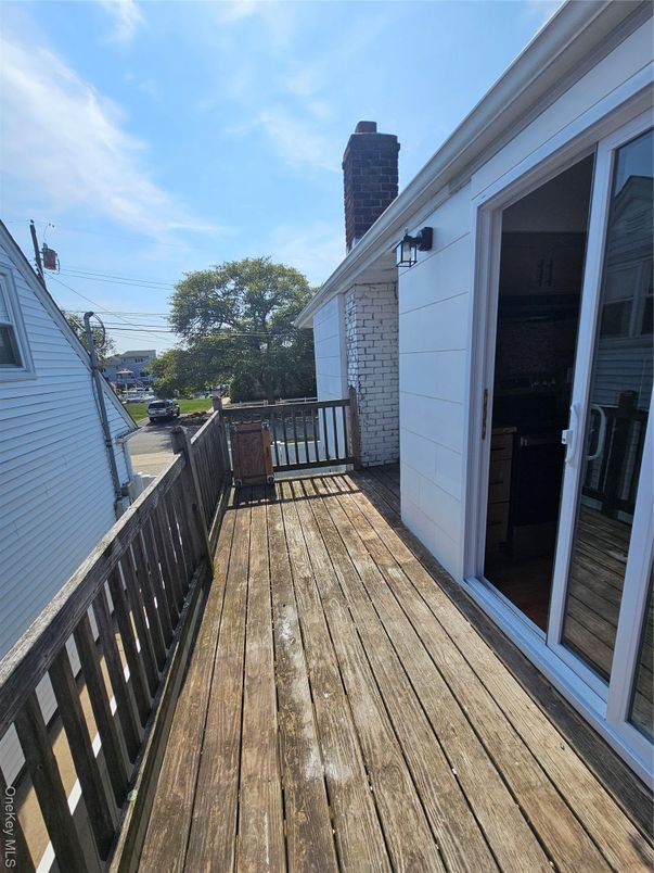 Exterior, Wood Texture Flooring