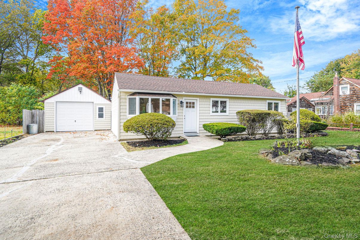 Detached Garage, Exterior, Facade, Cape Cod