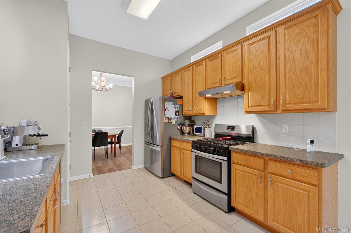 Chandelier, Dining room, Interior, Kitchen, Wood Texture Flooring