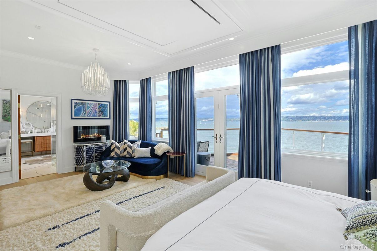 Bedroom, Chandelier, Fireplace, Interior, Recessed Lighting, Water