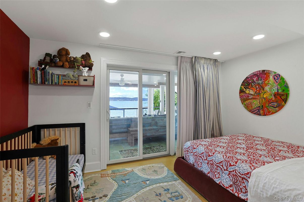 Bedroom, Fireplace, Interior, Recessed Lighting, Water