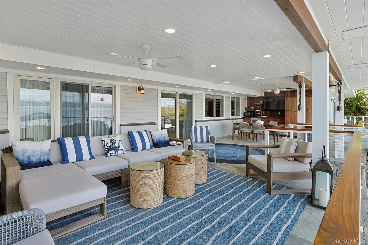 Dining room, Interior, Kitchen, Living room, Recessed Lighting