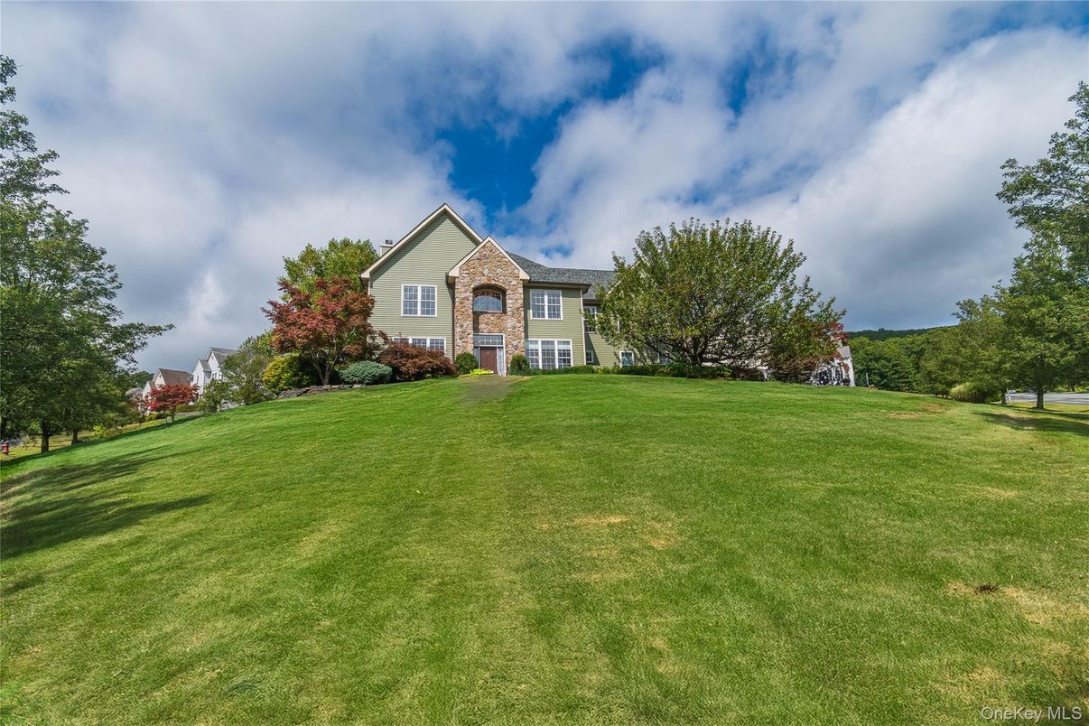 Backyard, Exterior, Facade, Brick Facade, None