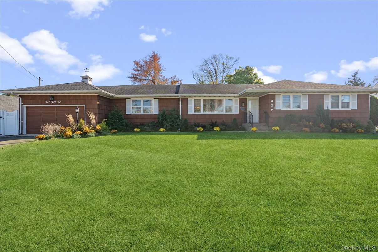 Attached, Exterior, Facade, Brick Facade, Ranch