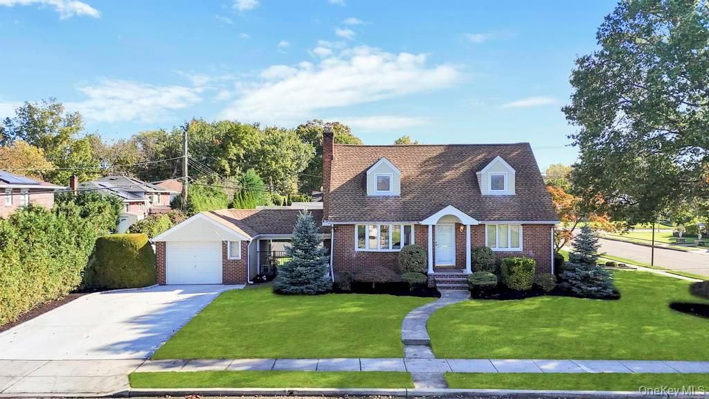 Exterior, Facade, Brick Facade, Cape Cod