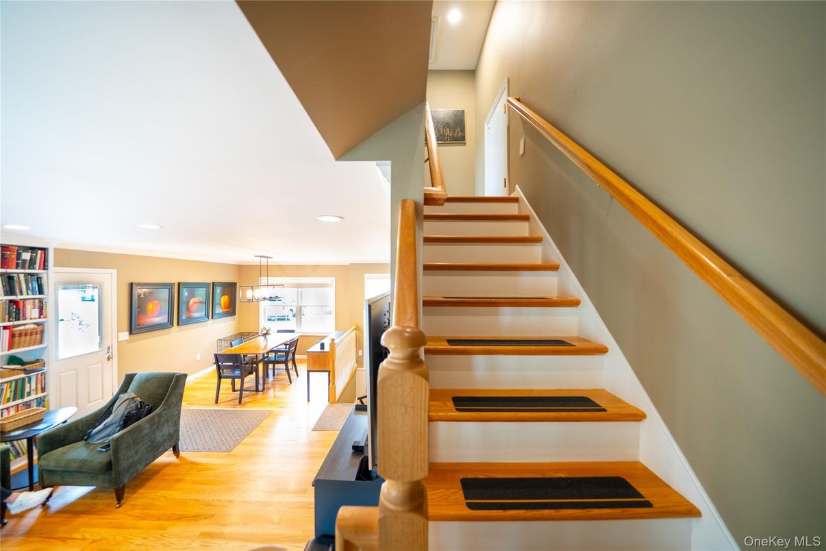 Dining room, Interior, Pendant Lights, Recessed Lighting, Wood Texture Flooring
