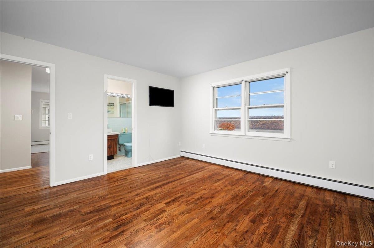 Bathroom, Empty room, Interior, Wood Texture Flooring