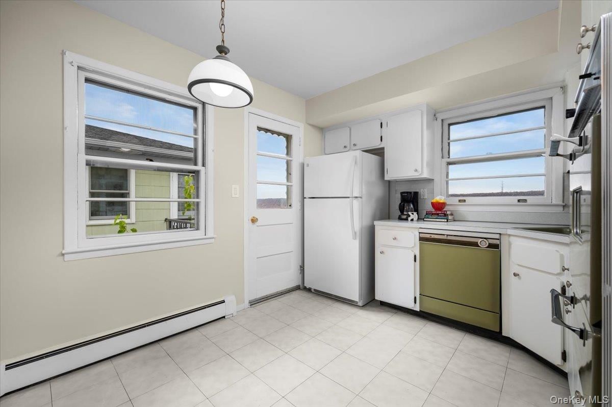 Interior, Kitchen, Pendant Lights