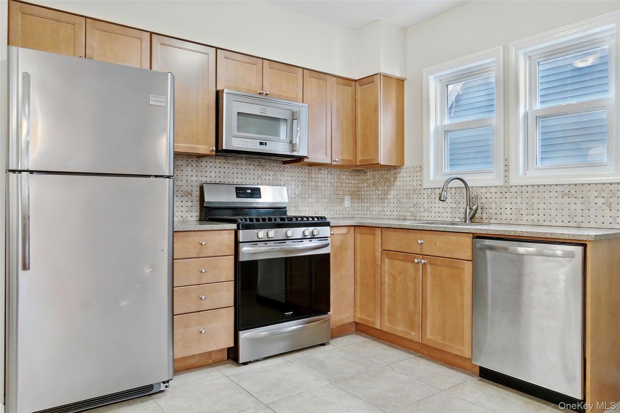 Interior, Kitchen, Stainless Steel Appliances