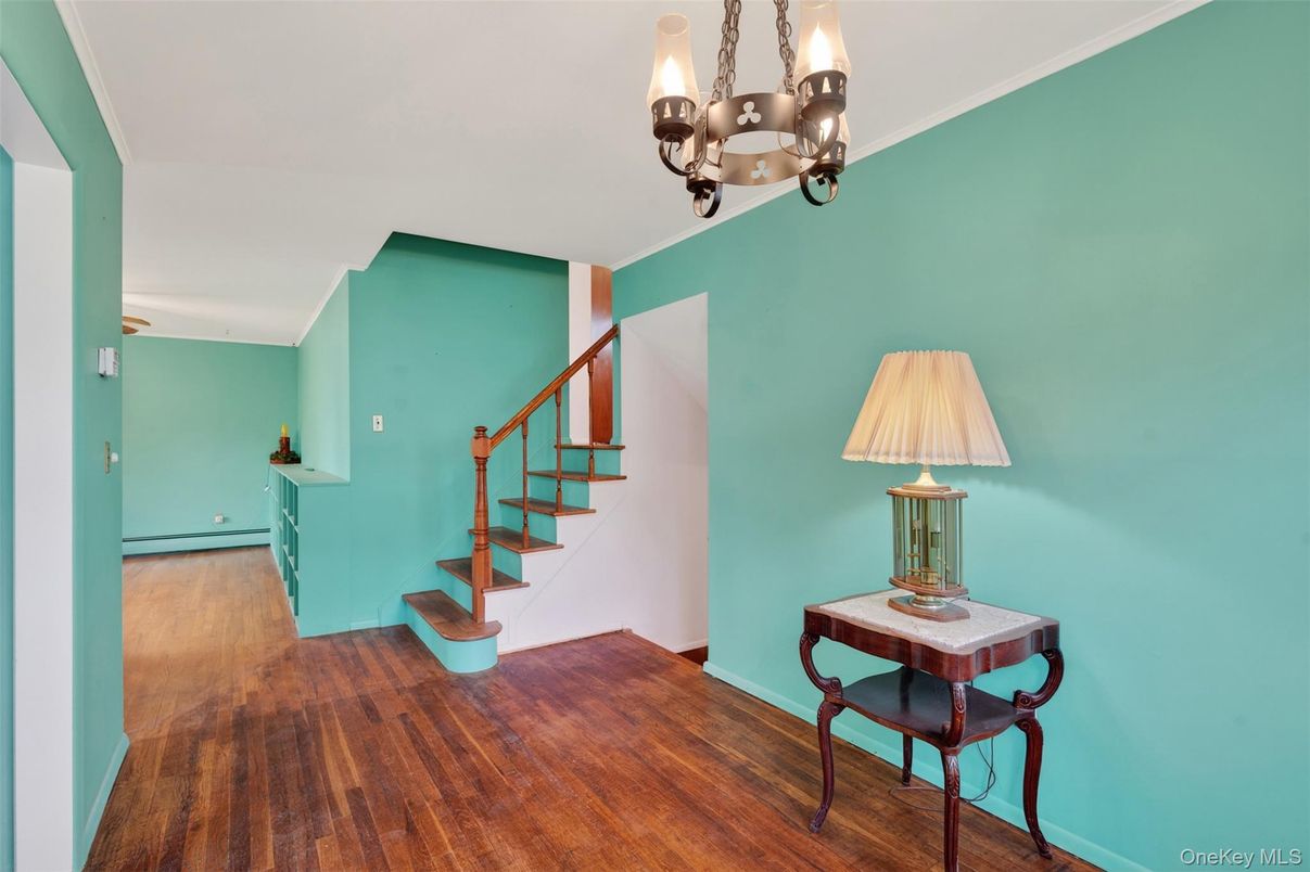 Chandelier, Interior, Wood Texture Flooring