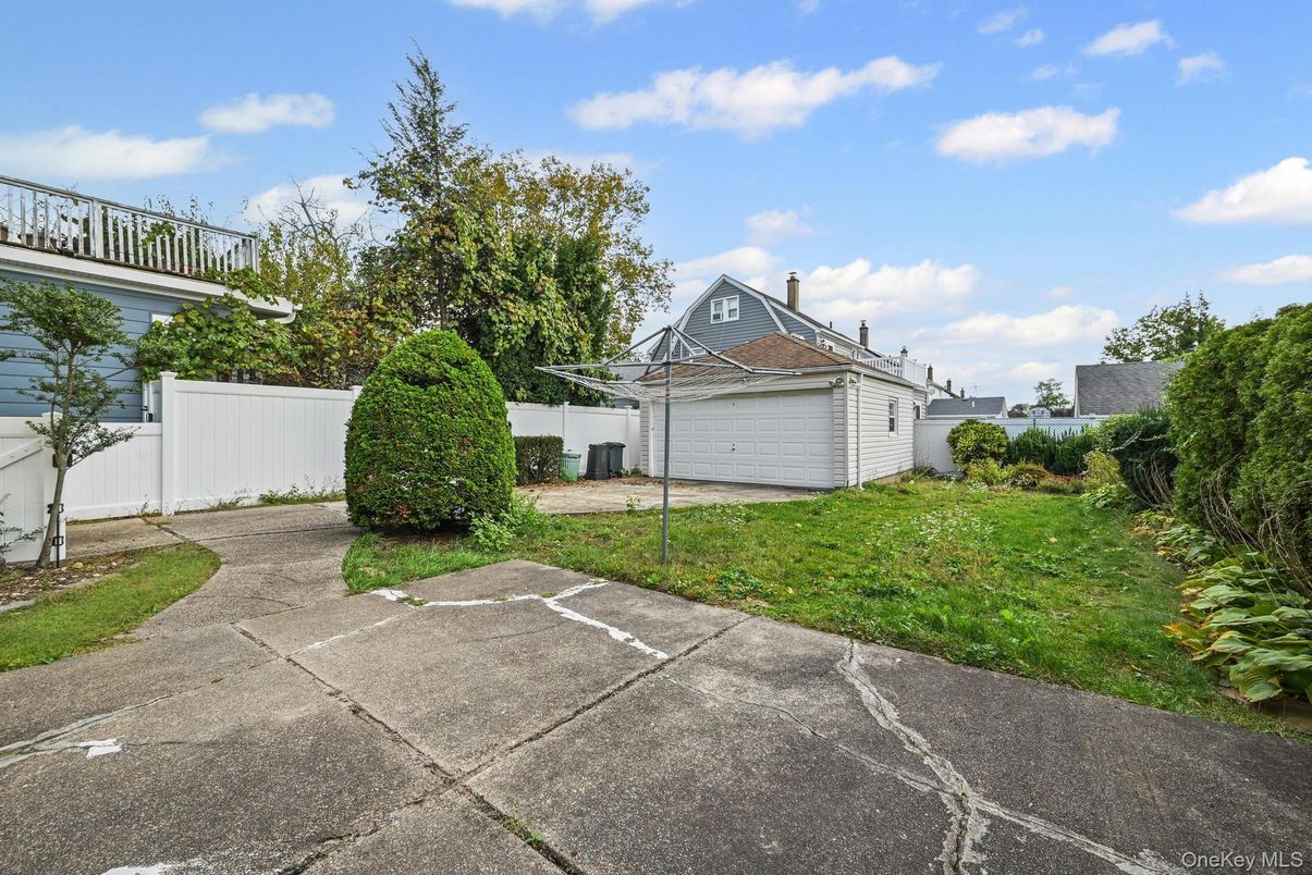 Backyard, Detached Garage, Exterior