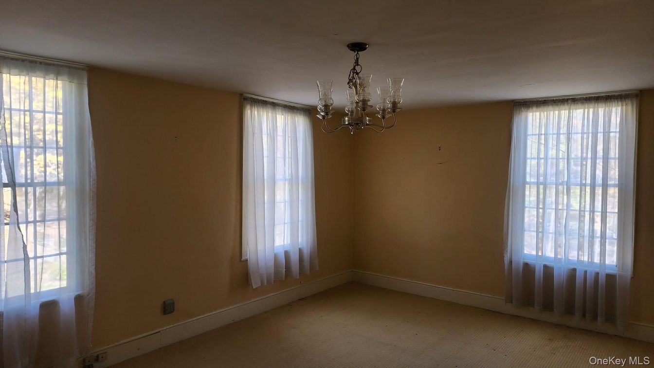 Chandelier, Empty room, Interior