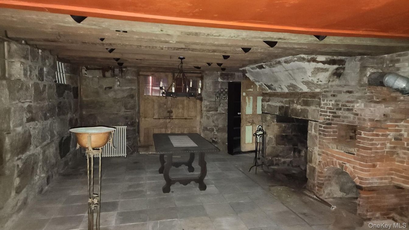 Interior, Pendant Lights, Stone Walls