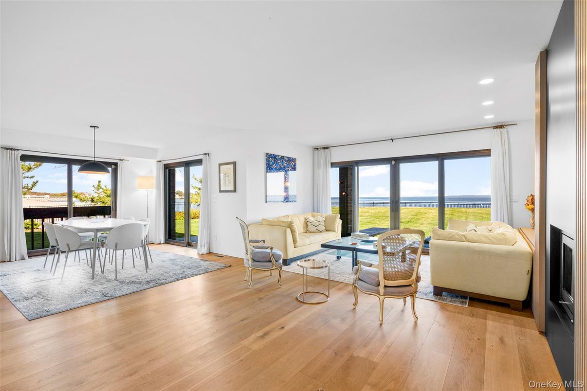 Dining room, Interior, Living room, Pendant Lights, Recessed Lighting, Water, Wood Texture Flooring