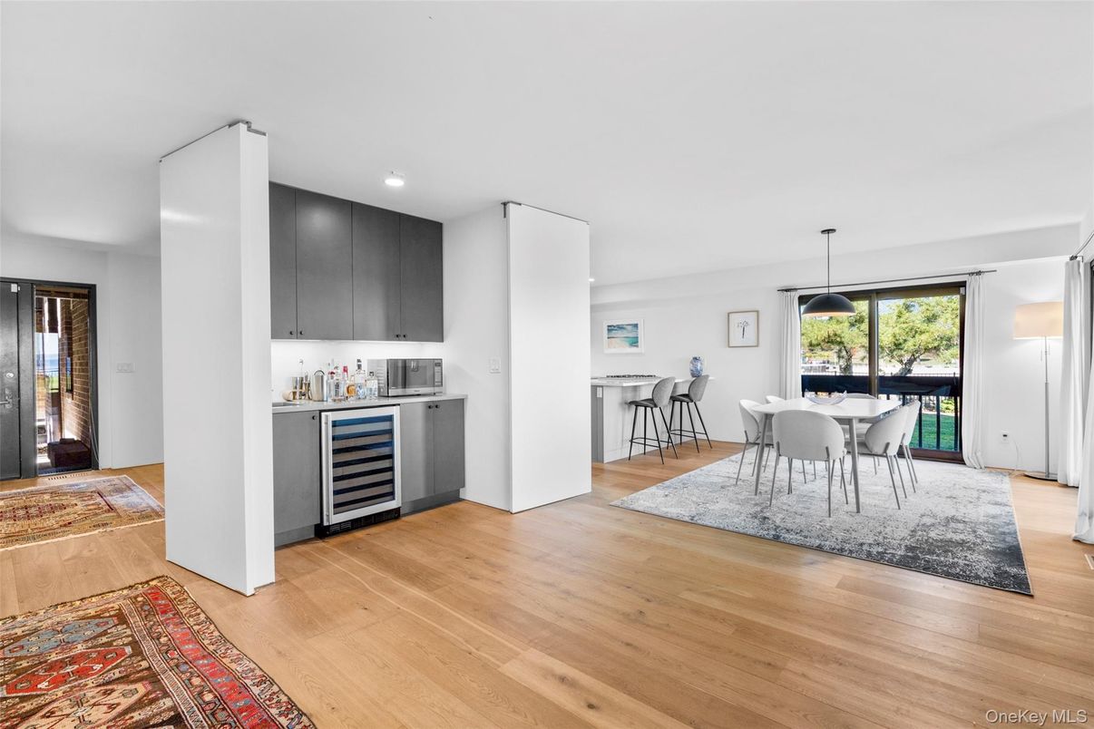 Dining room, Interior, Kitchen, Pendant Lights, Recessed Lighting, Wood Texture Flooring