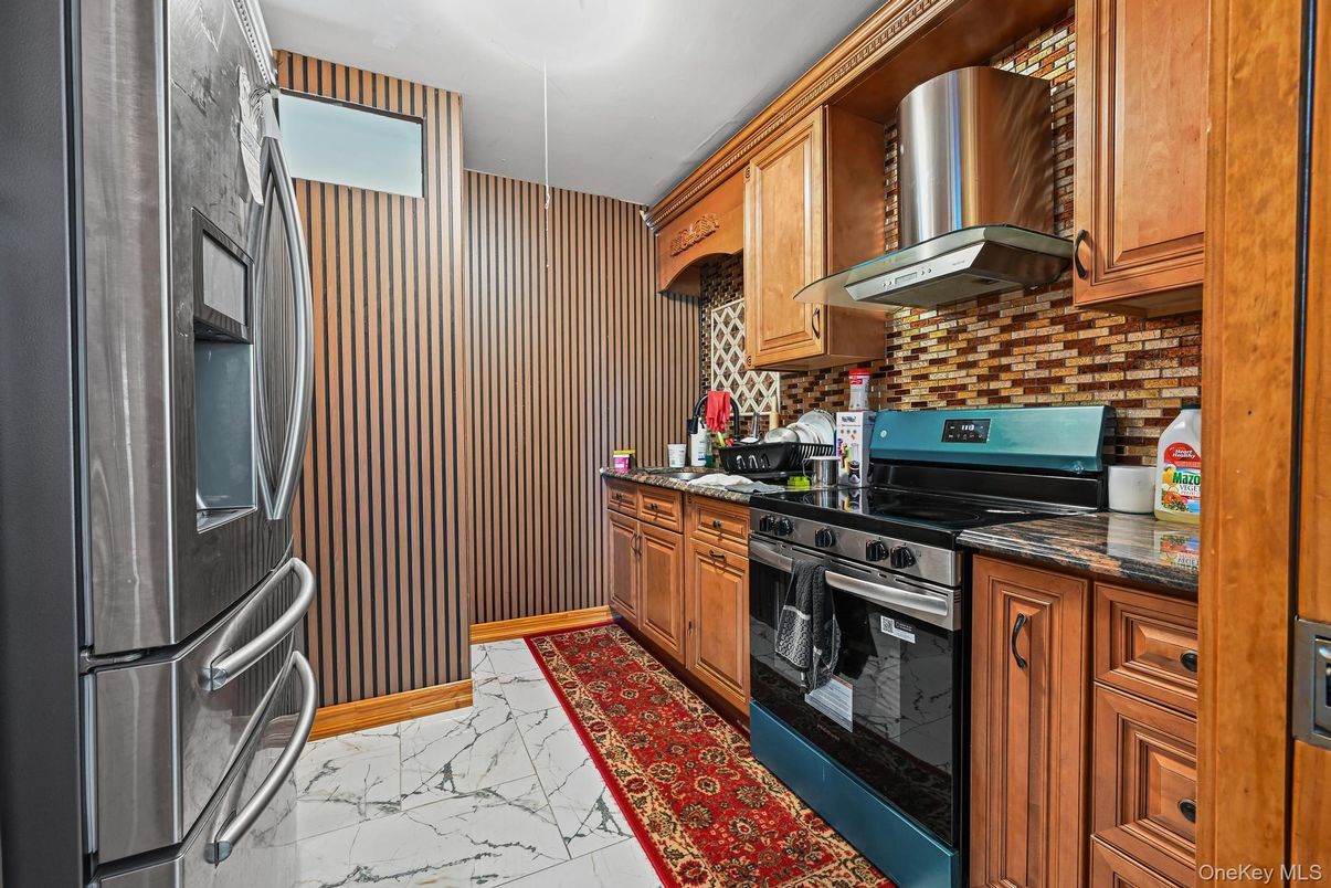 Interior, Kitchen, Marble, Stainless Steel Appliances