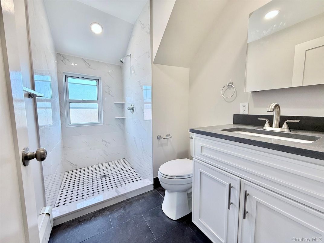 Bathroom, Interior, Marble Walls, Recessed Lighting