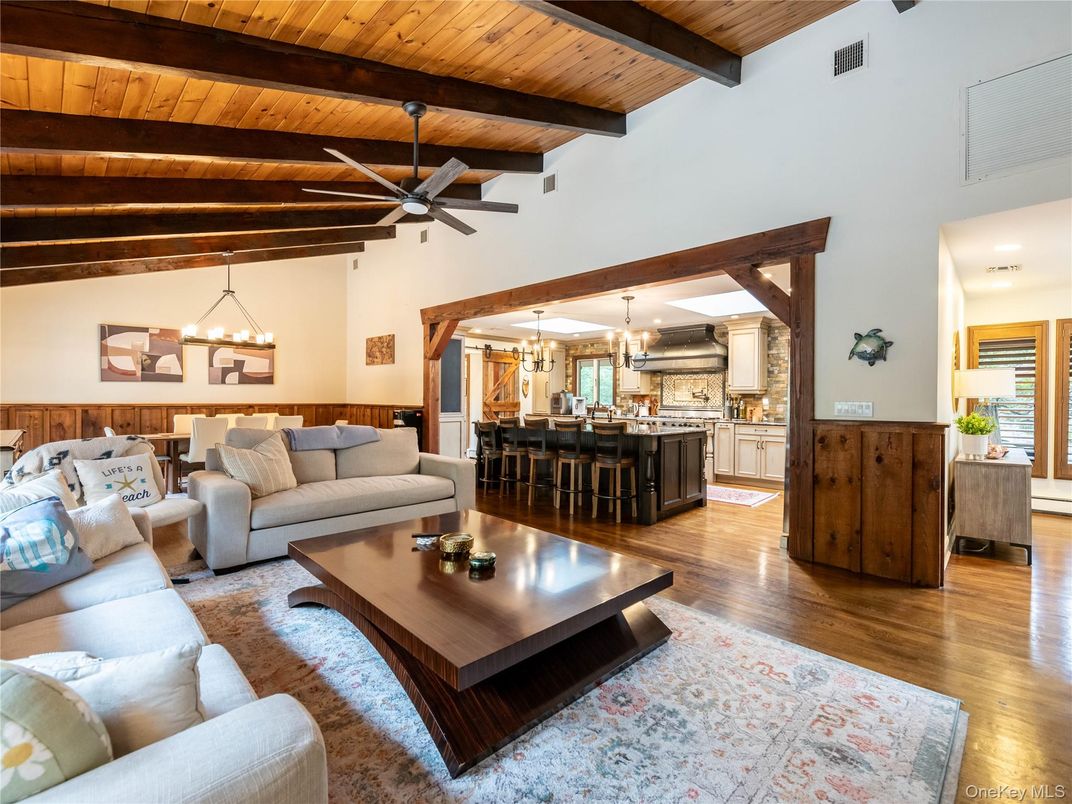 Interior, Kitchen, Living room, Pendant Lights, Wooden Beams, Wooden Ceilings, Wood Texture Flooring