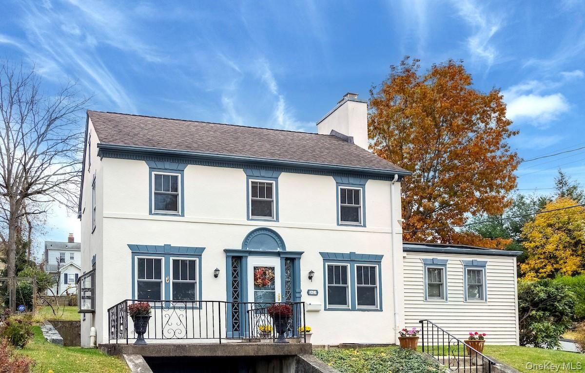 Exterior, Facade, Georgian