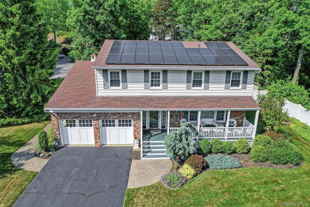 Attached, Exterior, Facade, Solar Panels, Georgian