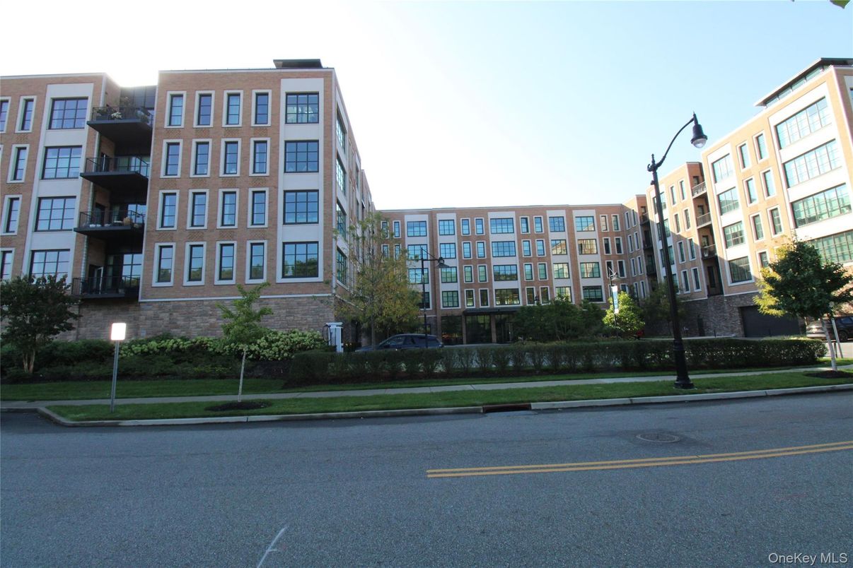 Exterior, Facade, Condo Building