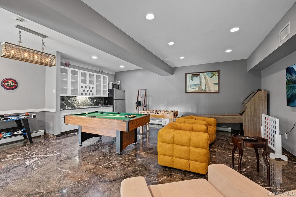 Billiard Table, Game Room, Interior, Recessed Lighting