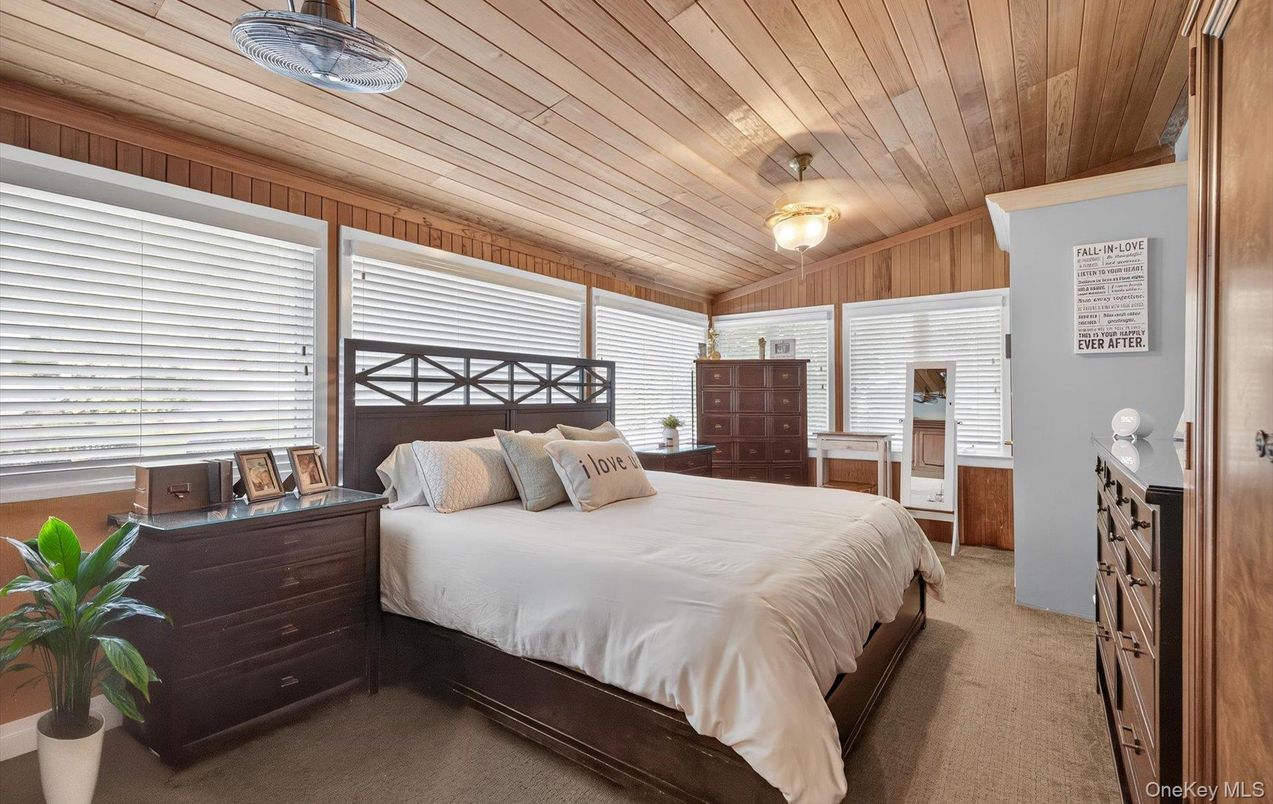 Bedroom, Interior, Wooden Ceilings