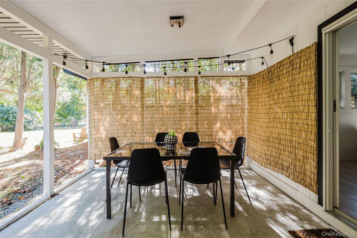 Dining room, Interior
