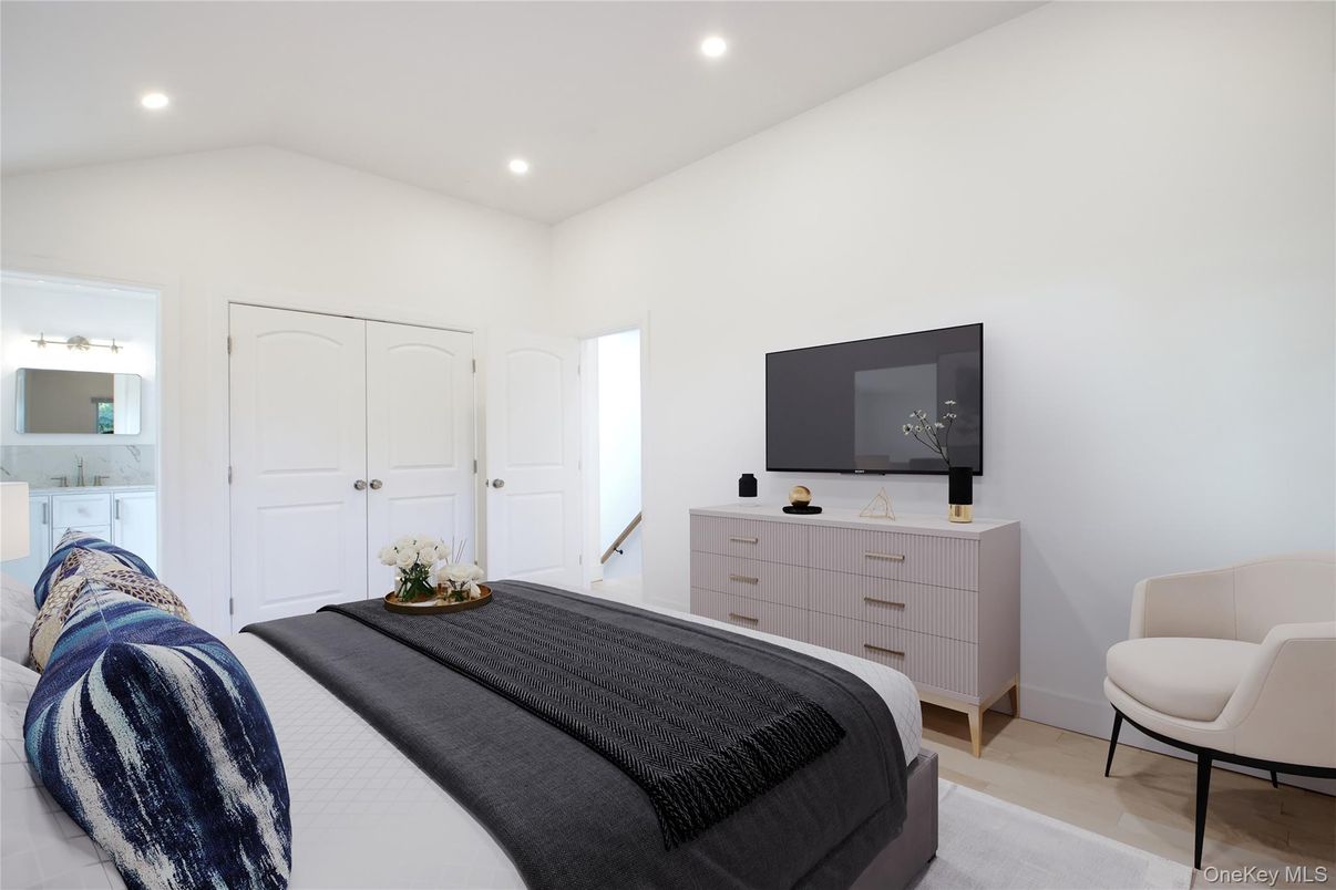 Bedroom, Interior, Recessed Lighting
