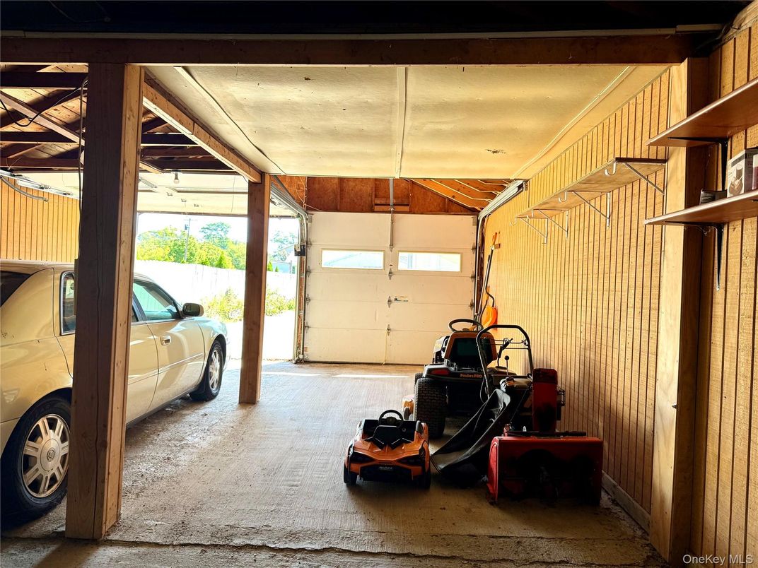 Garage, Interior
