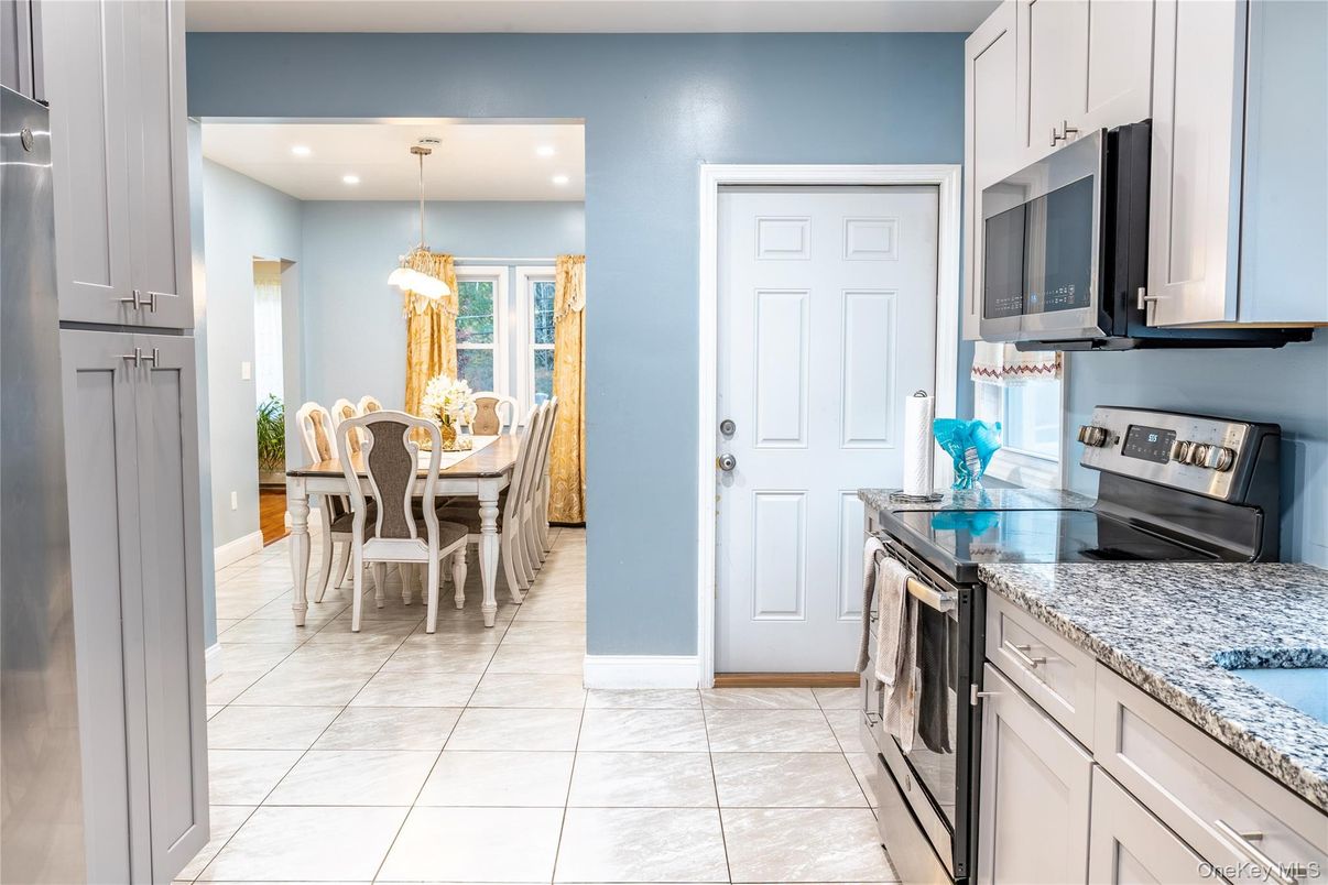 Dining room, Interior, Kitchen, Pendant Lights, Recessed Lighting