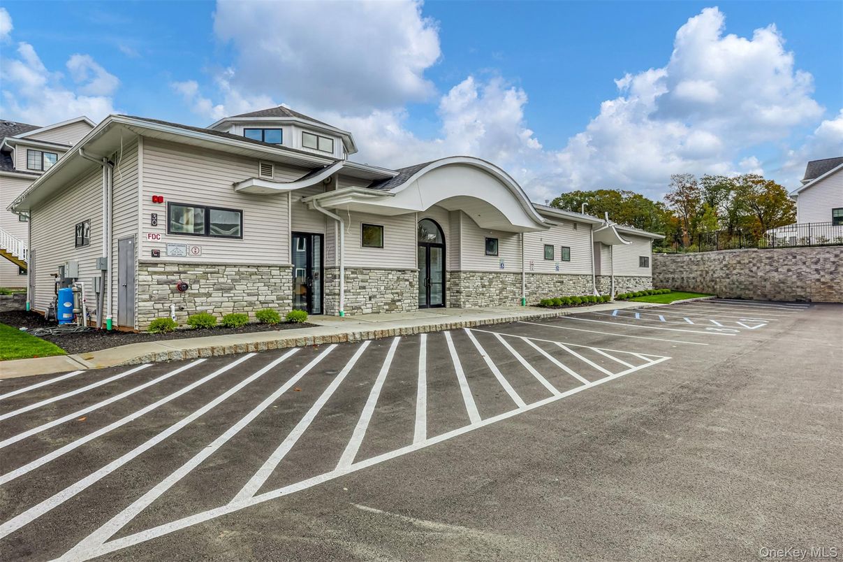 Exterior, Facade, Mediterranean