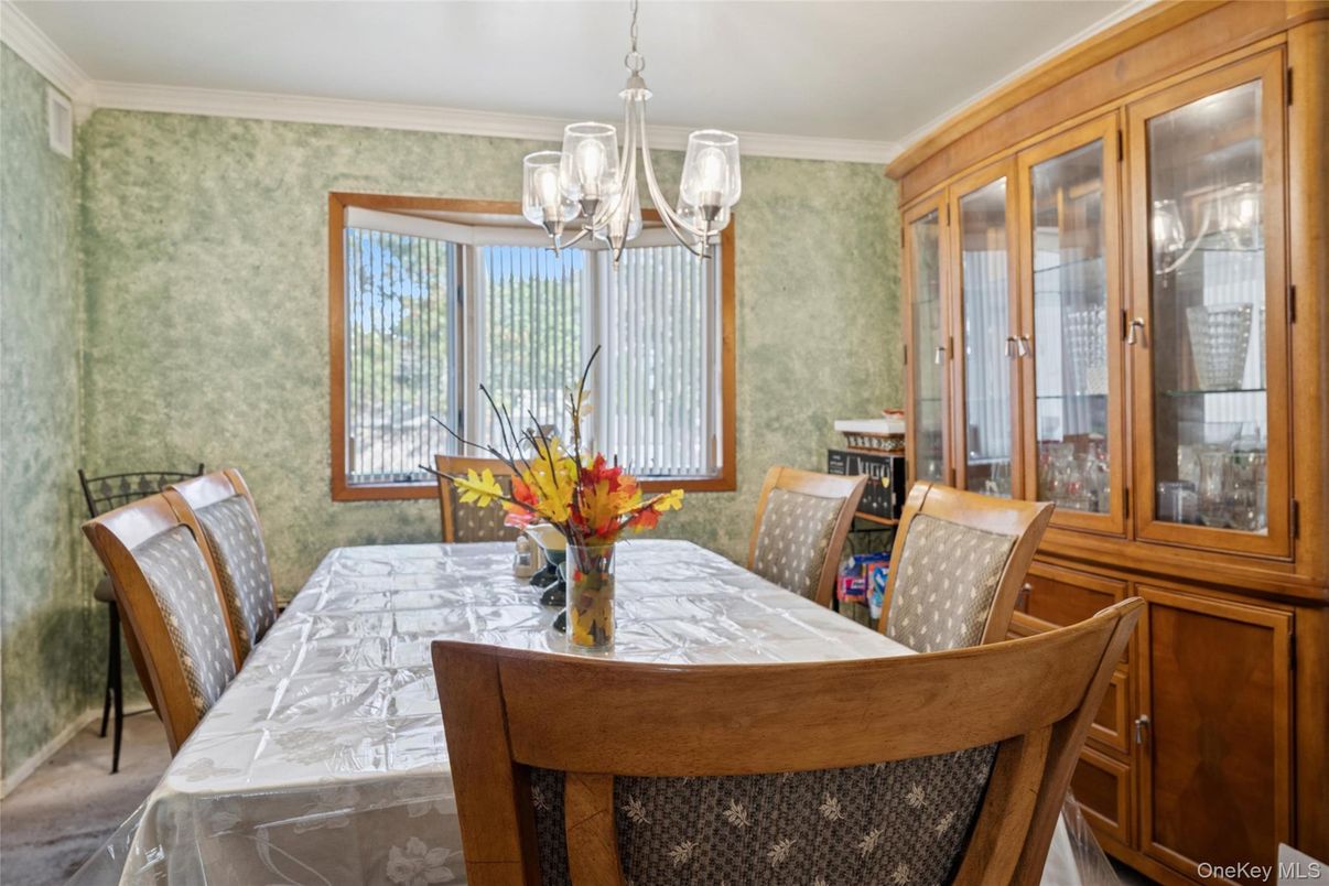 Chandelier, Dining room, Interior