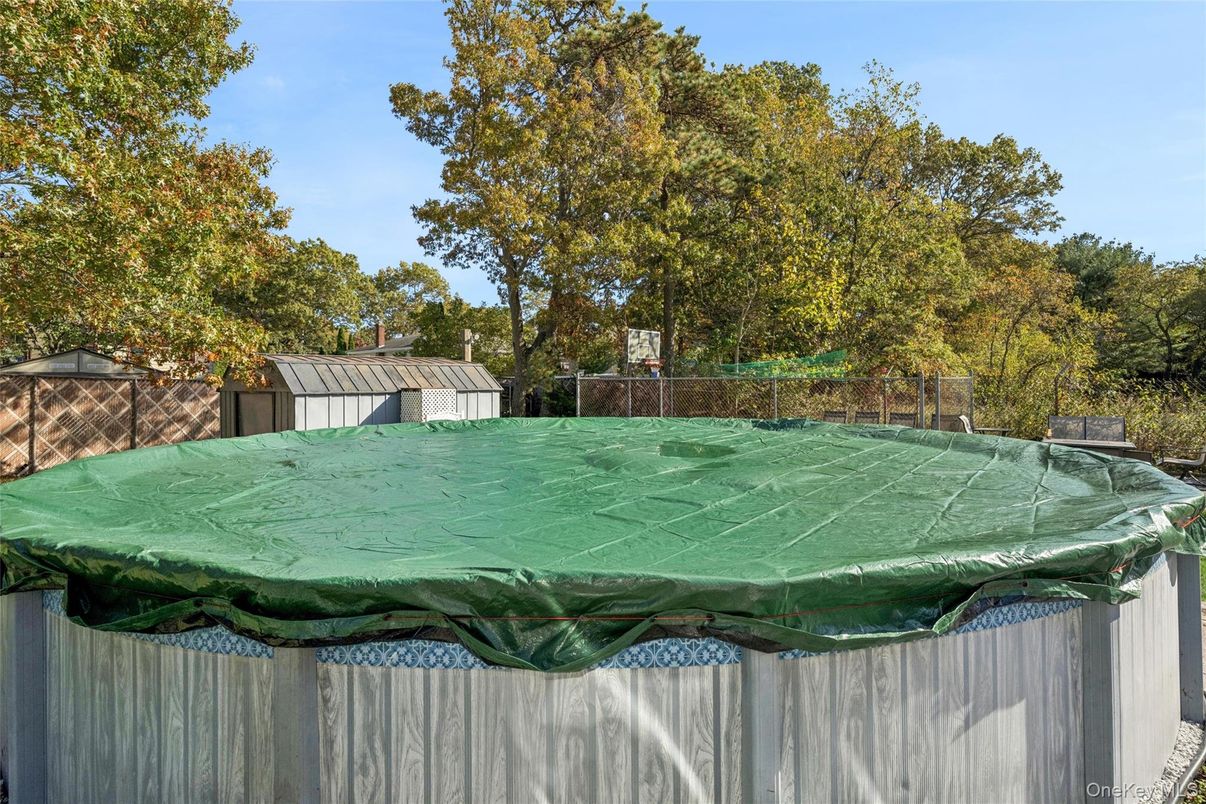 Exterior, Hot Tub, Pool