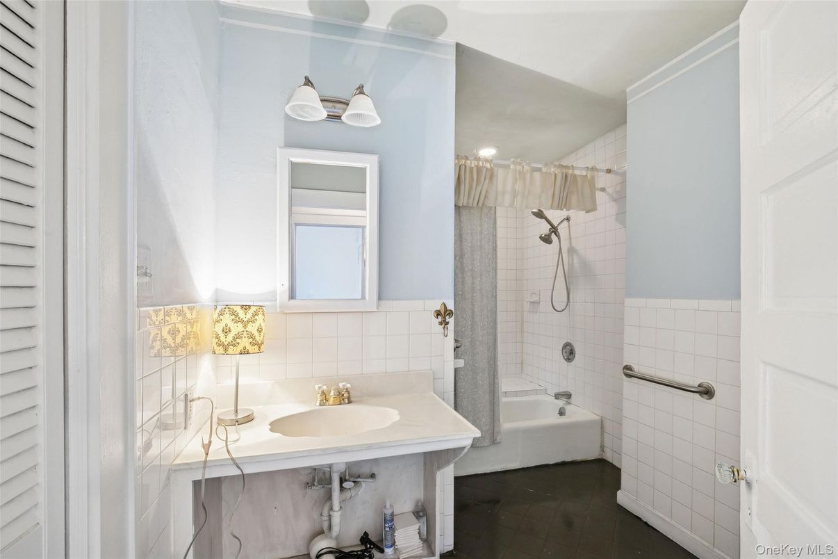 Bathroom, Interior, Wood Texture Flooring