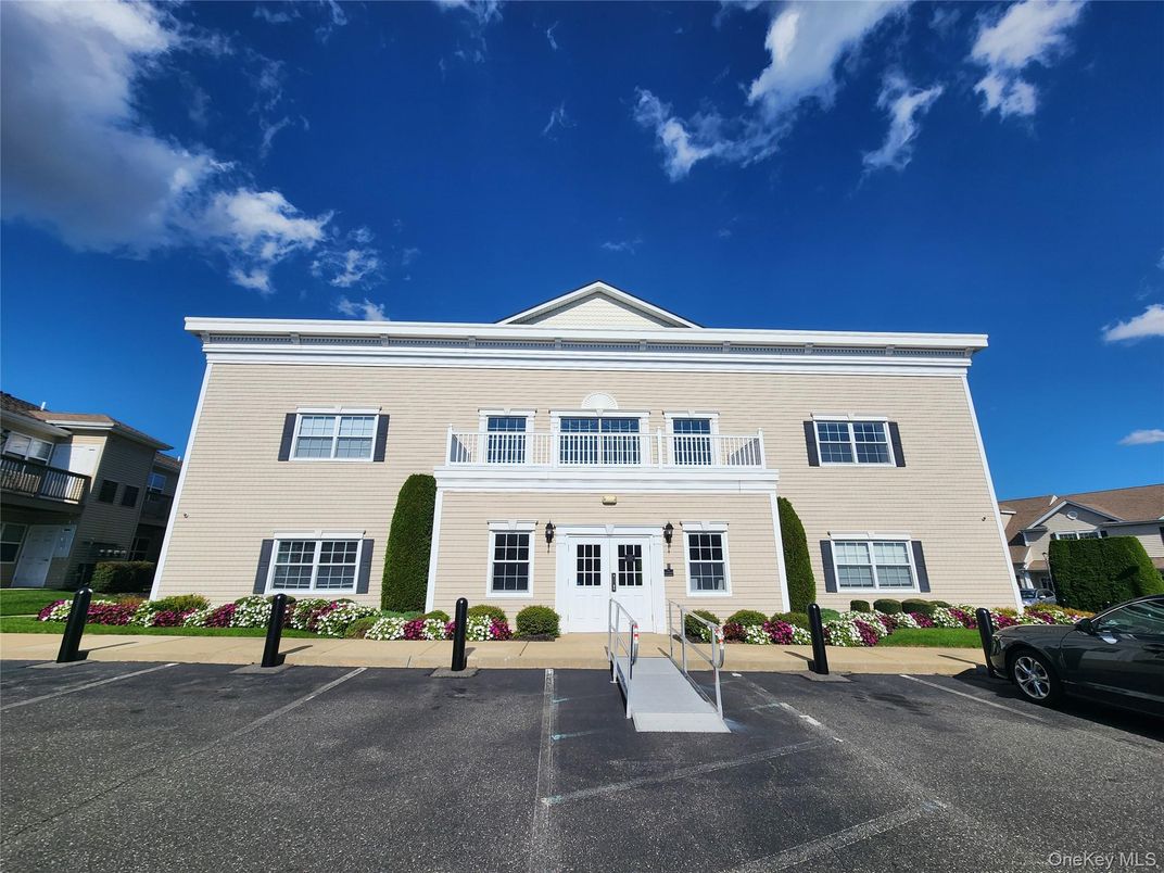 Exterior, Facade, Georgian