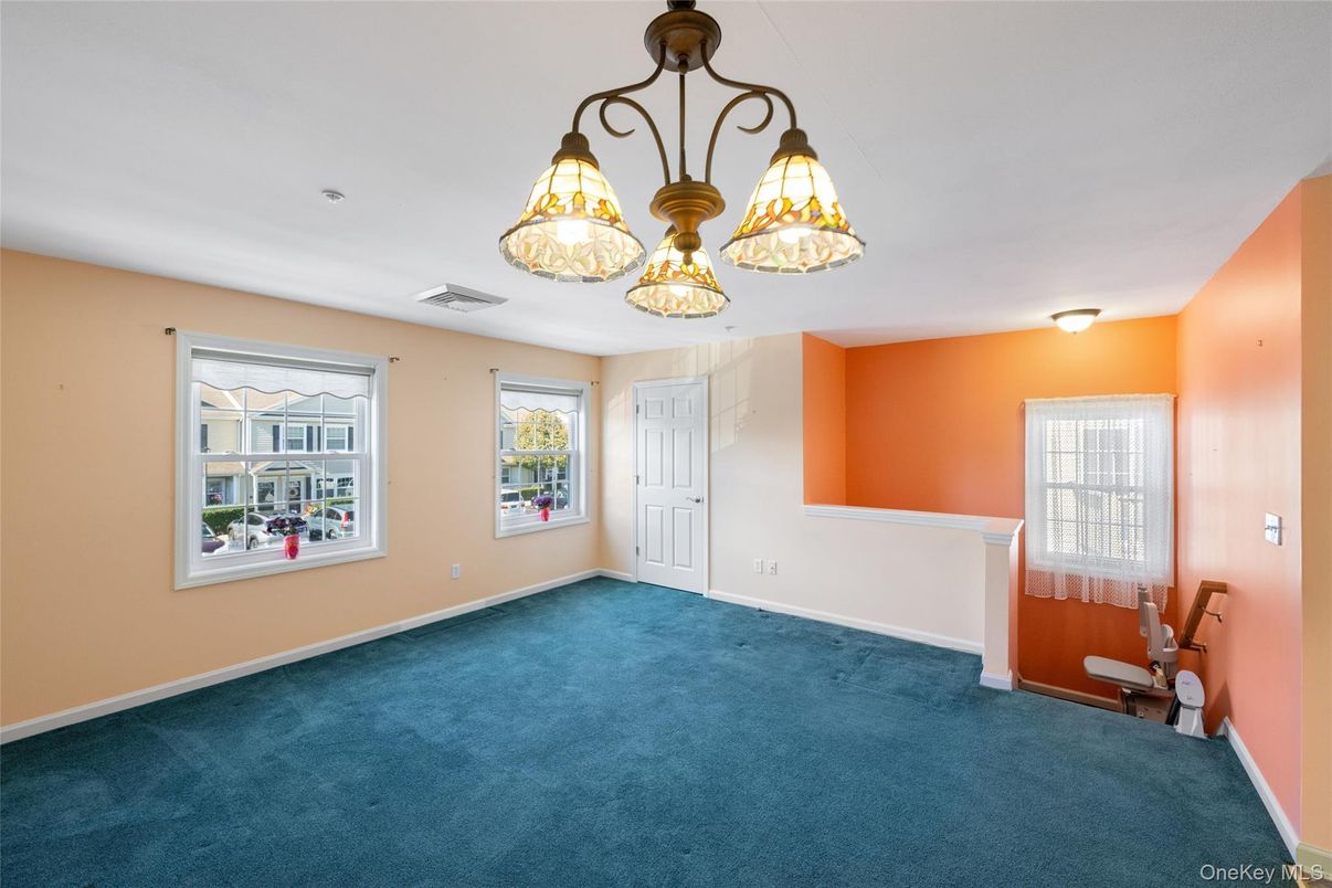 Chandelier, Empty room, Interior
