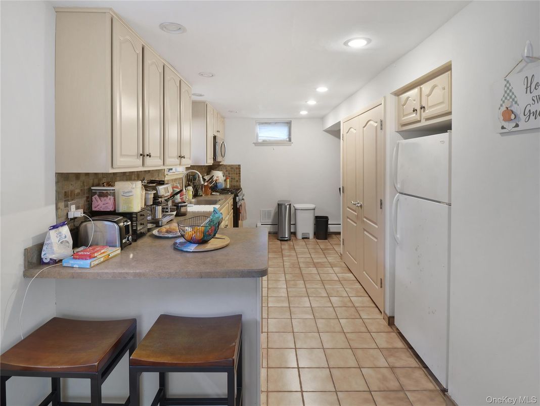 Interior, Kitchen, Recessed Lighting, Washer