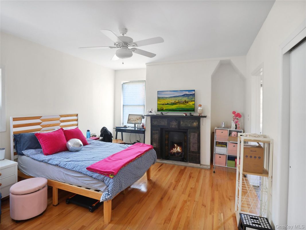 Bedroom, Fireplace, Interior, Wood Texture Flooring