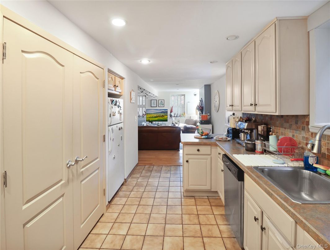 Interior, Kitchen, Living room, Recessed Lighting